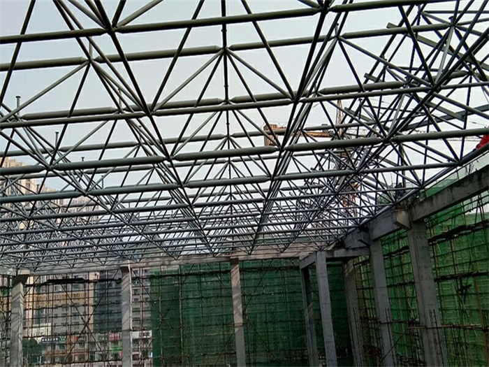 玉树光谷第十一小学网架